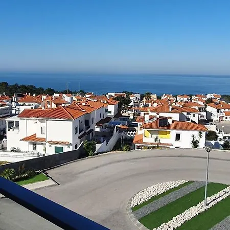 Peter Townhouse Nazaré